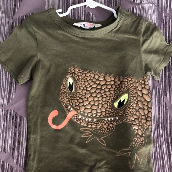 Tops; All shirts for $15 - Picture 7 of 8